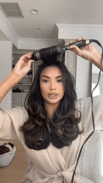 Heated Volume Brush for Effortless Curls™