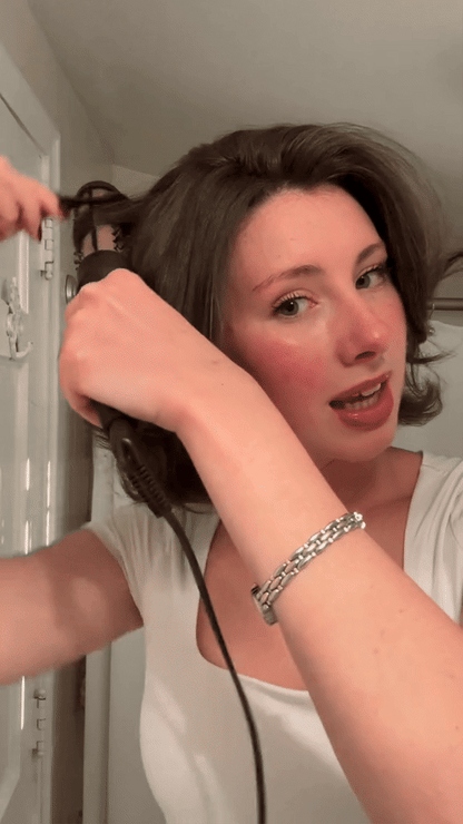 Heated Volume Brush for Effortless Curls™